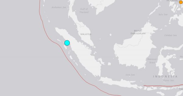 Ινδονησία: «Προκάλεσε πανικό» σεισμός 6,2 Ρίχτερ στα ανοιχτά της Σουμάτρας