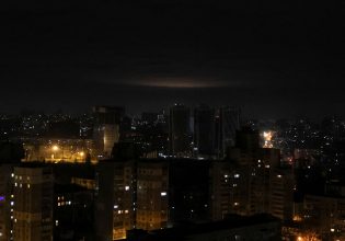 Ουκρανία: Ρωσικό σφυροκόπημα στο Κίεβο και άλλες πόλεις με την έλευση του 2023