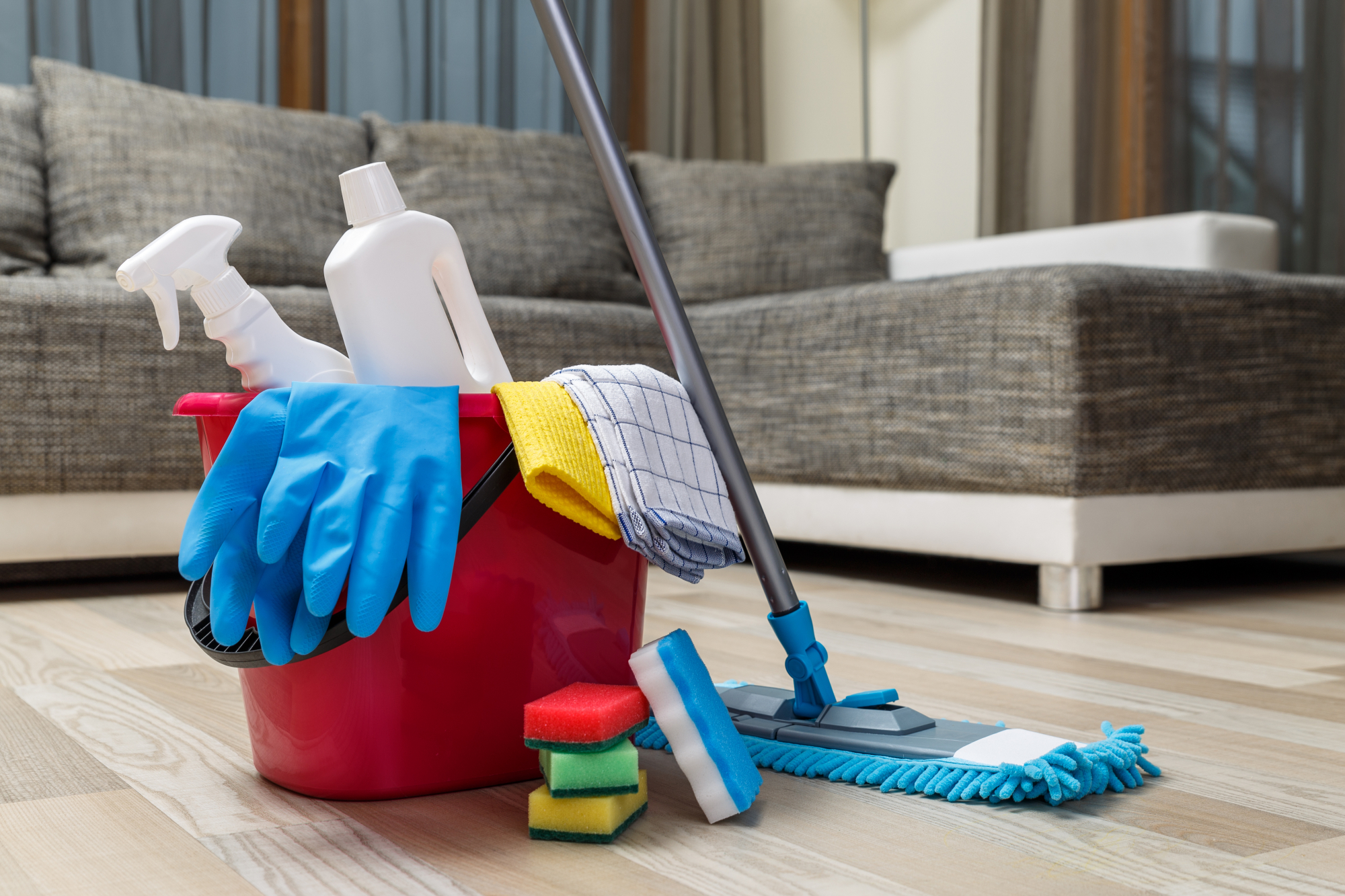 Καθαριστικά σπιτιού: Γιατί αξίζει να τα αγοράζεις online
