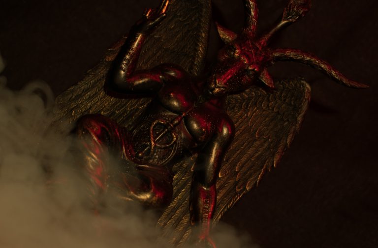 Δικαίωμα στην άμβλωση: Οι αμερικανοί σατανιστές παλεύουν για να το αποκαταστήσουν