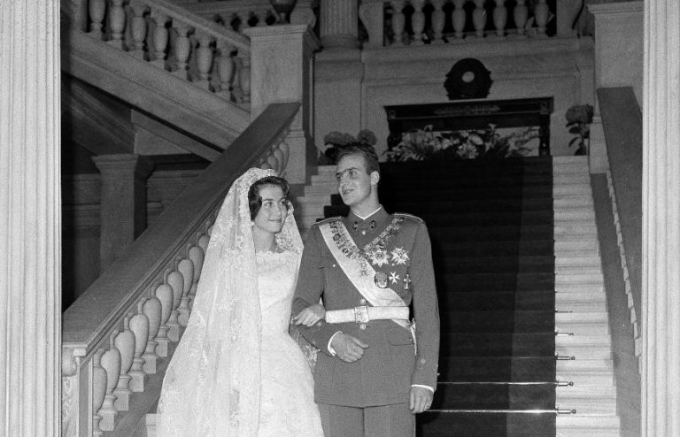 Τέως βασιλιάς Κωνσταντίνος: Ο ελληνικός λαός πλήρωσε την προίκα της Σοφίας – Ο γάμος υπερπαραγωγή και ο ρόλος του Ωνάση