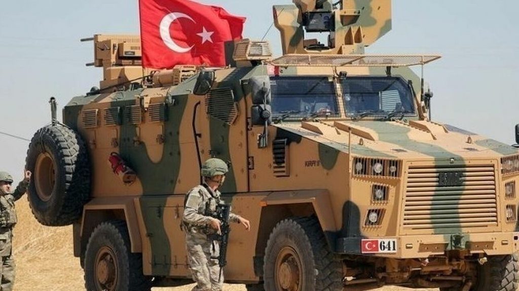 Τουρκία: Η Άγκυρα προειδοποιεί για χερσαία επιχείρηση στη Συρία