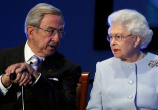 Τέως βασιλιάς Κωνσταντίνος: Ένας κατασκευασμένος «διάλογος» με την Ελισάβετ της Αγγλίας για το θάνατο του