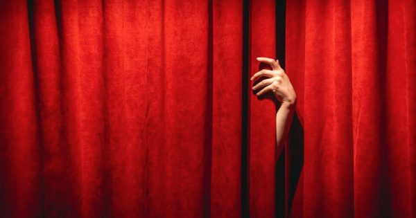 Κώστας Κωστόπουλος: Ελεύθερος με τον περιοριστικό όρο να απέχει από κάθε καλλιτεχνική δραστηριότητα