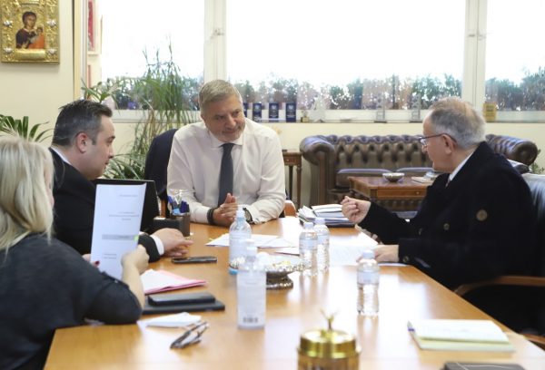 Πετρούπολη: Ξεκινάει η ανάπλαση του άλσους Αγίου Δημητρίου