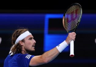 Τσιτσιπάς – Μπερετίνι 2-1: Συγκλονιστικός ο Στέφανος, κρατά «ζωντανή» την Ελλάδα!