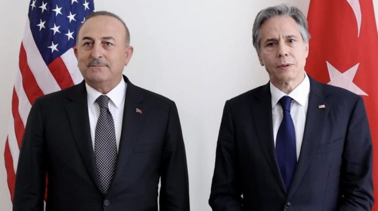 Ο Τσαβούσογλου στις ΗΠΑ για τα F-16 – Υψηλές προσδοκίες από την Άγκυρα,  σκληρή γραμμή από το Κογκρέσο