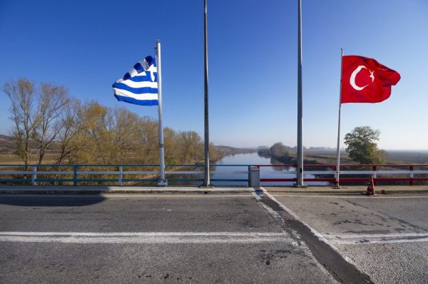 Γενί Σαφάκ: Τα προβλήματά μας με την Ελλάδα δεν μπορούν να λυθούν με διπλωματικά μέσα