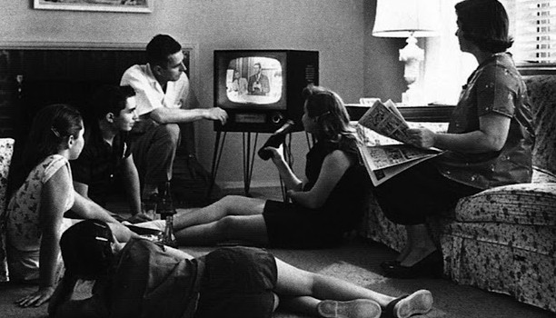 Πριν από 82 χρόνια προβλήθηκε η πρώτη διαφήμιση στην τηλεόραση