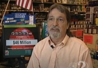 Ο πιο… τυχερός άνθρωπος του κόσμου: Κέρδισε επτά φορές το λαχείο – Αυτή είναι η αλάνθαστη στρατηγική του