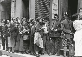 Μια κοινωνία πριν τον όλεθρο