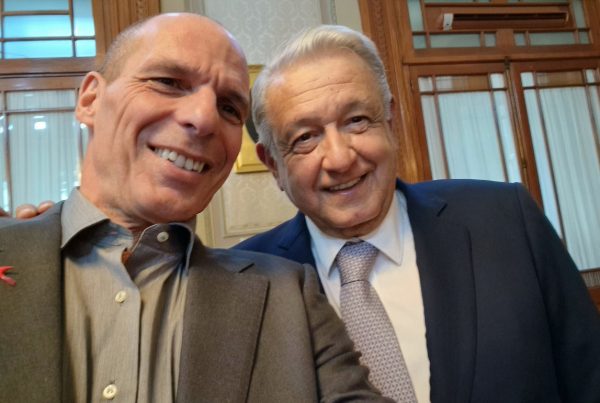 Συνάντηση Βαρουφάκη με τον πρόεδρο του Μεξικού – Συζήτησαν για την ίδρυση νέου Κινήματος Αδεσμεύτων