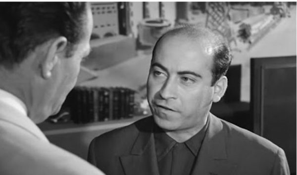 Φίνος Φιλμ: Ένα χιουμοριστικό βίντεο με τον Θανάση Βέγγο