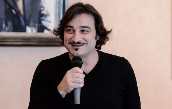 Βασίλης Χαραλαμπόπουλος: «Η έκρηξη στη Συγγρού ήταν μεγάλο σοκ – Οι ειδικοί μας είπαν ότι ήμασταν πολύ τυχεροί»