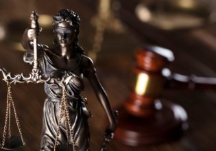 Το τρίγωνο μιας κρίσης για τις υποκλοπές