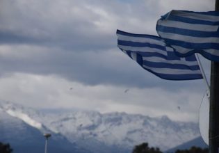 Καιρός: Τριήμερη κακοκαιρία θα σαρώσει τη χώρα με χιόνια, καταιγίδες και κρύο