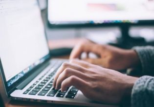 Πρόγραμμα ενδυνάμωσης της γυναικείας επιχειρηματικότητας από την Περιφέρεια Στερεάς Ελλάδας