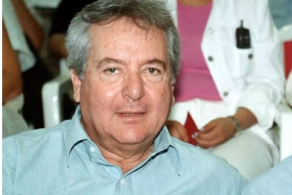 Πέθανε ο Αιμίλιος Ζαχαρέας, πατέρας της Μάρας Ζαχαρέα