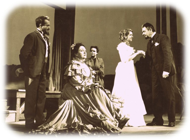 Οι γυναίκες που άλλαξαν το ελληνικό θέατρο