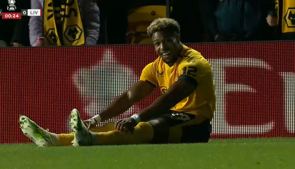 Έσβησαν τα φώτα στο «Μολινό» (vid)