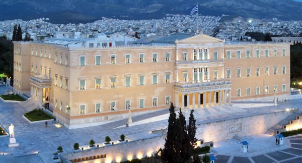 Πολυεπίπεδη ή συγκεντρωτική διακυβέρνηση;