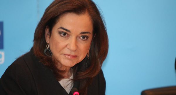 Ντόρα Μπακογιάννη: Συντετριμμένη από τον θάνατο του Μανούσου Βολουδάκη