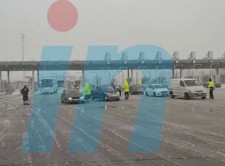 «Μπάρμπαρα»: Ξεκίνησαν οι έλεγχοι για τις αντιολισθητικές αλυσίδες – Πού βρίσκονται τα μπλόκα της ΕΛ.ΑΣ