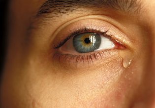 Κοροναϊός: Διάγνωση τώρα και με τεστ… δακρύων