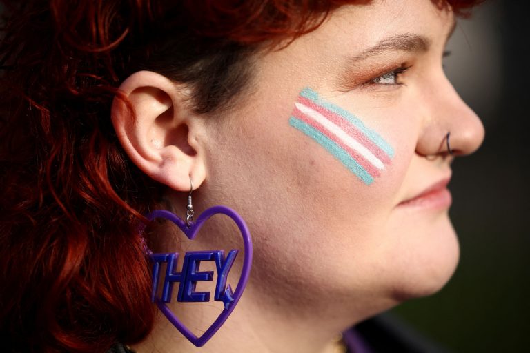 Η Φινλανδία ψηφίζει νόμο ορόσημο για την ταυτότητα φύλου