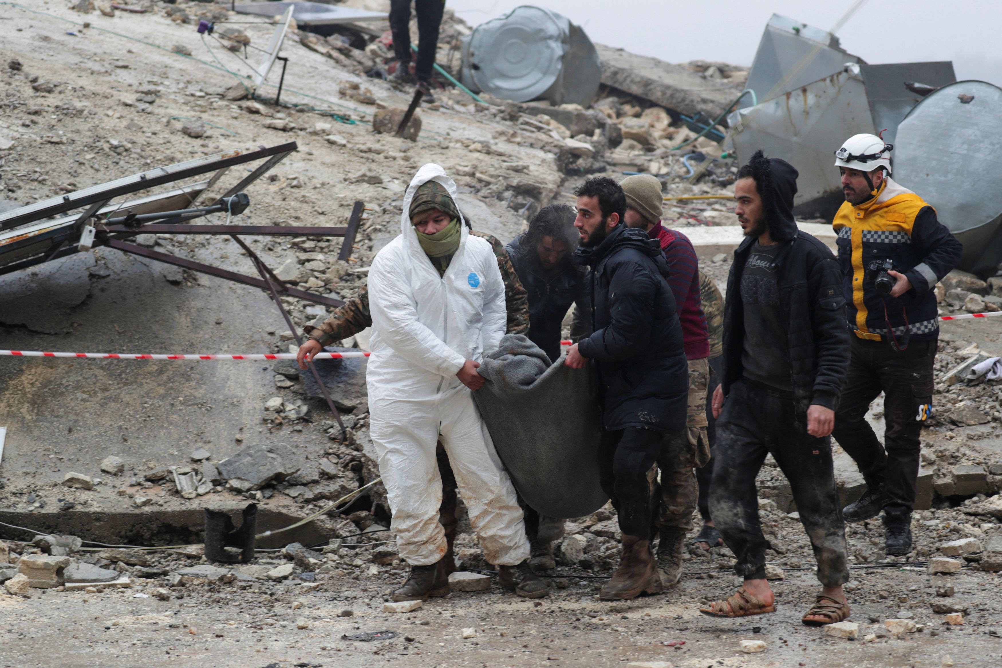 Σεισμός: Νέα δόνηση 7,7 Ρίχτερ συγκλόνισε την Τουρκία - Κατέρρευσαν κτίρια