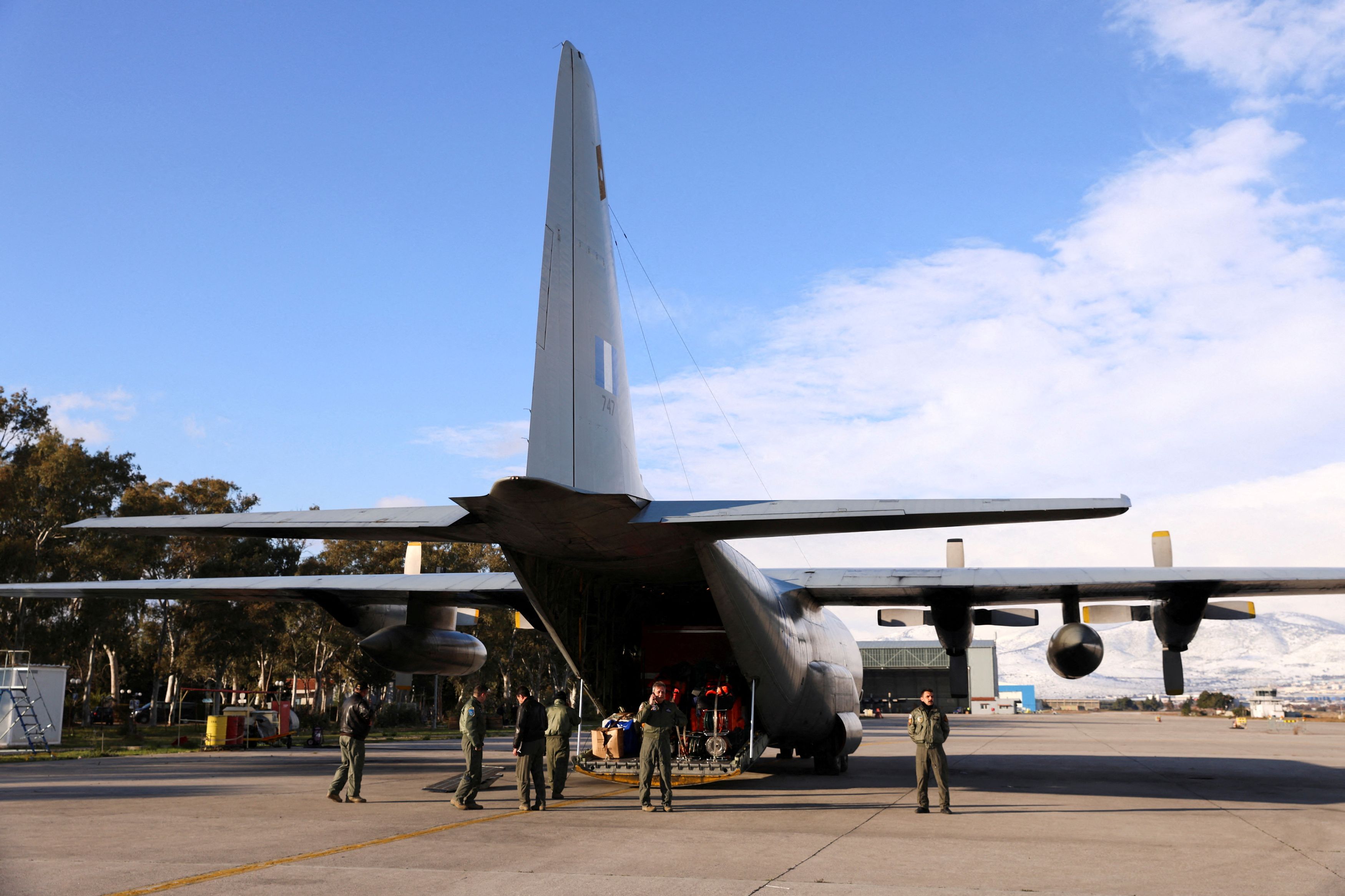 Βλάβη στον αέρα για το C-130 που μετέφερε την 2η ΕΜΑΚ στην Τουρκία - Επιστρέφει στην Ελευσίνα