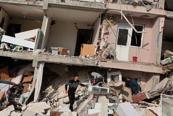 Σεισμός στην Τουρκία: «Ακούμε φωνές, λένε ‘σώστε μας’, αλλά δεν μπορούμε…»