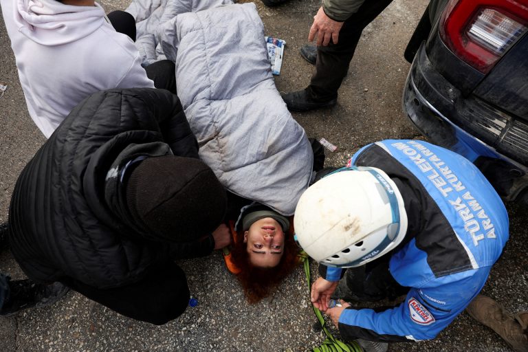 Σεισμός σε Τουρκία και Συρία: 25 φωτογραφίες που συγκλονίζουν τον πλανήτη