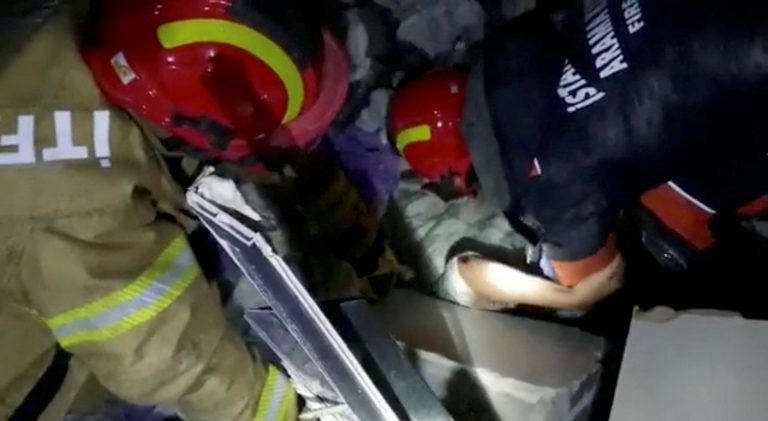 Σεισμός Τουρκία: Αναχώρησε και η δεύτερη ομάδα της ΕΜΑΚ από Θεσσαλονίκη