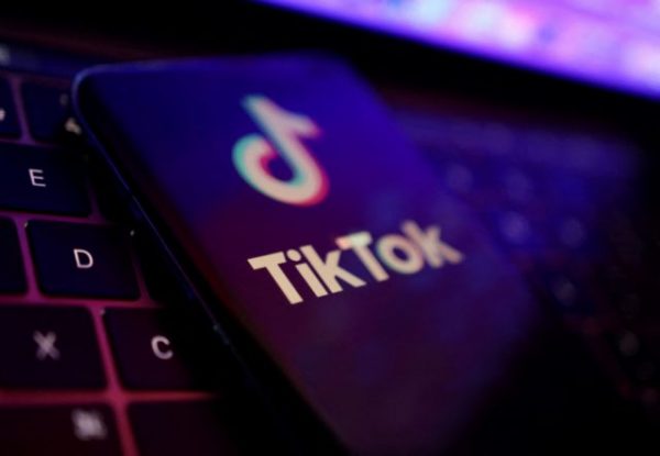 Το TikTok μπλοκάρει 1.700 λογαριασμούς με φιλορωσική προπαγάνδα