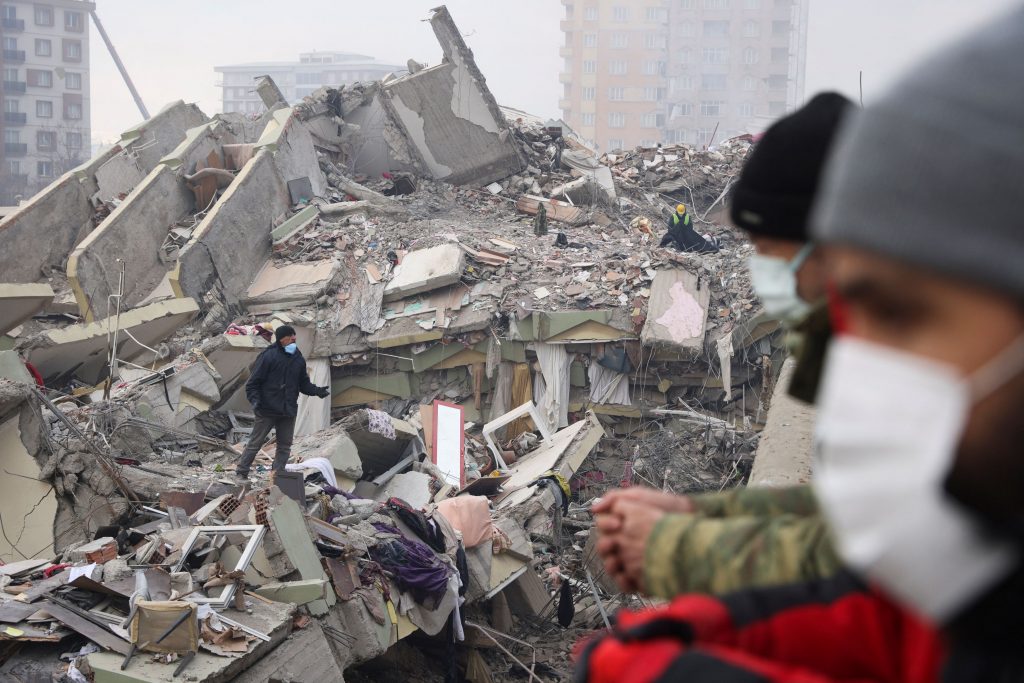 Σεισμός στην Τουρκία: Περισσότεροι από 21.600 οι νεκροί μέχρι στιγμής – Λιγοστές οι ελπίδες για επιζώντες