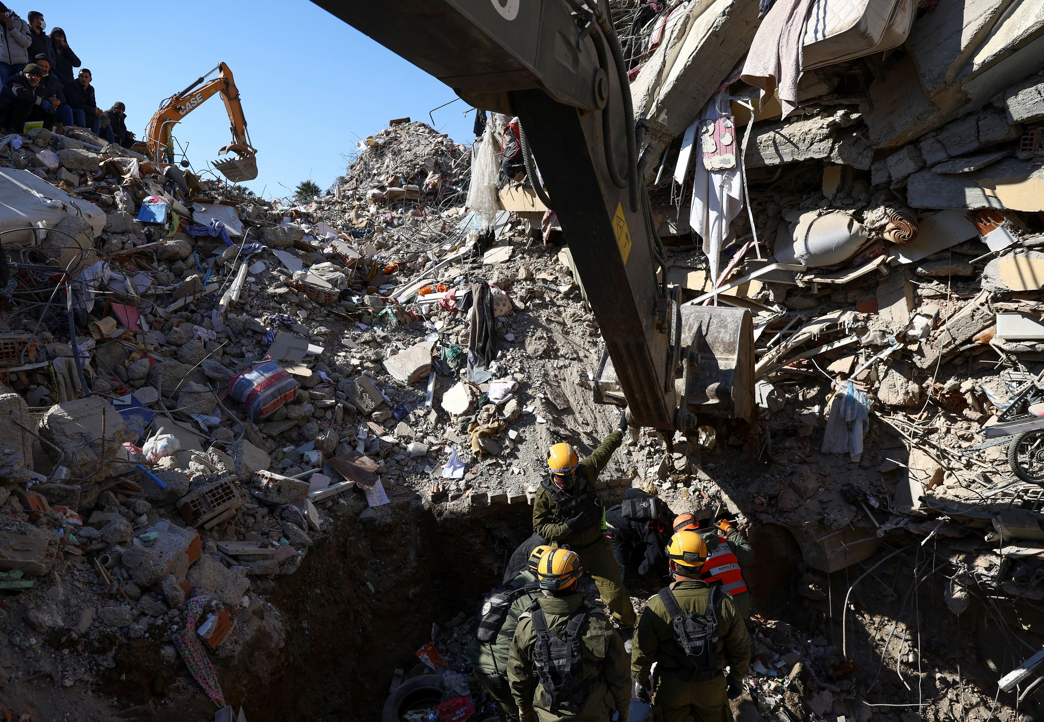 Σεισμός στην Τουρκία: Ο αυστριακός στρατός διέκοψε τις επιχειρήσεις διάσωσης - Ποιος ο λόγος