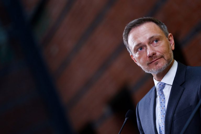 Κρίστιαν Λίντνερ: Η Γερμανία δεν πράττει αρκετά για να ελέγξει τις ροές μεταναστών