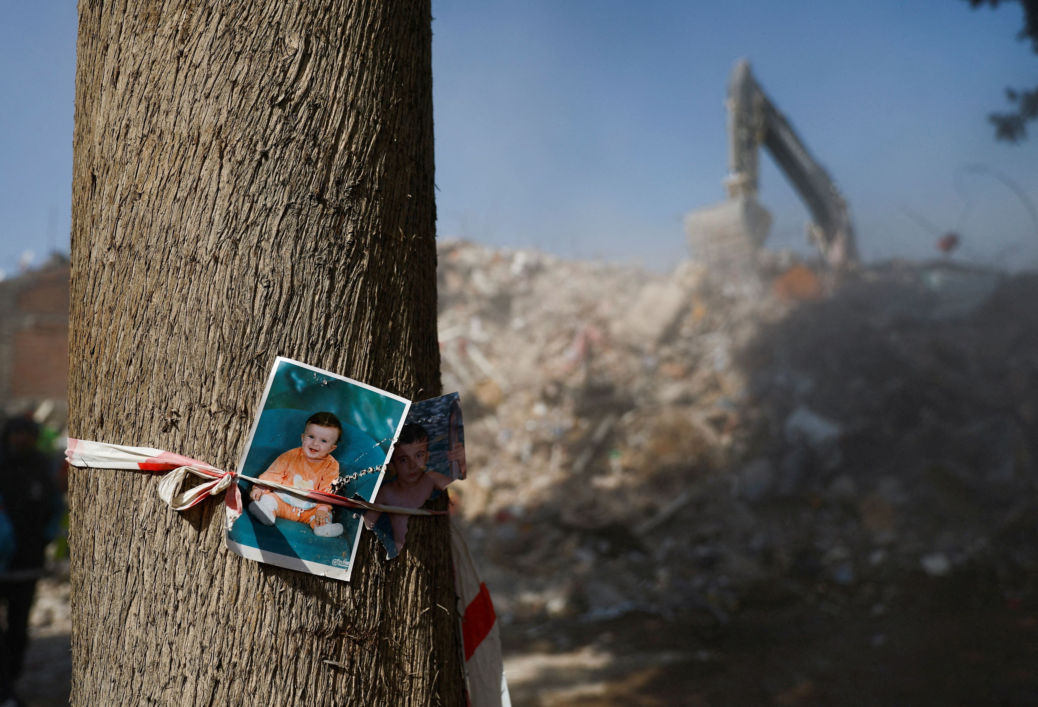 Σεισμός στην Τουρκία: Πόσες ημέρες μπορεί κανείς να επιζήσει παγιδευμένος στα ερείπια;