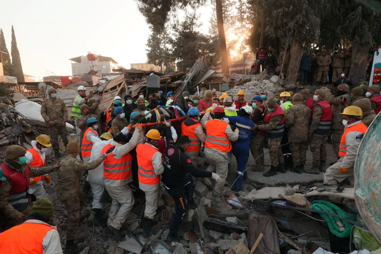 Σεισμός στην Τουρκία: Αψήφησαν κάθε πιθανότητα - Διέσωσαν τη 42χρονη Μελίκε μετά από 222 ώρες στα ερείπια