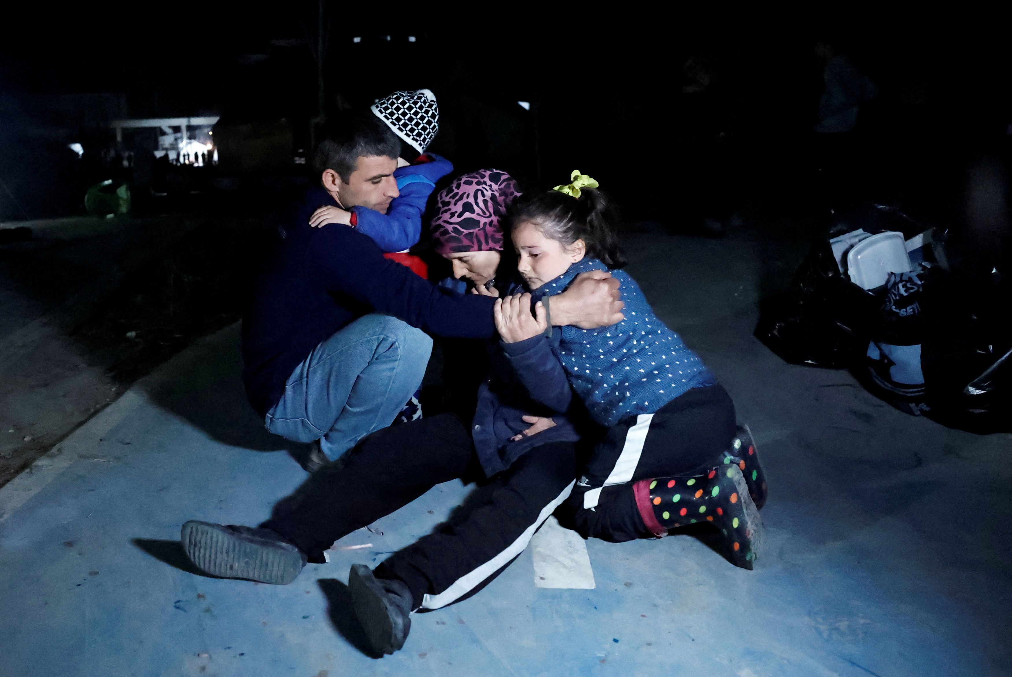 Τουρκία: Νεκροί και παγιδευμένοι κάτω από τα συντρίμμια μετά τους νέους σεισμούς