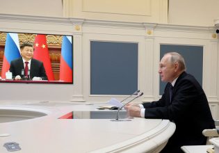 Πως ο πόλεμος της Ρωσίας δυναμιτίζει τις σχέσεις της Κίνας με τις ΗΠΑ