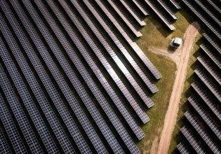 ΑΠΕ: H Ελλάδα «πρώτη στην Ευρώπη» στο μερίδιο των φωτοβολταϊκών