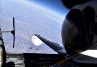 ΗΠΑ: Πιλότος έβγαλε selfie με το κινεζικό μπαλόνι