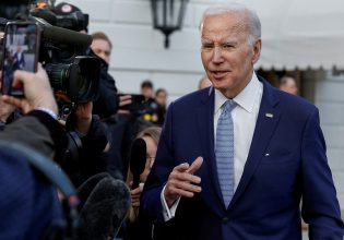 Τζο Μπάιντεν: «Τον μισό χρόνο δεν ξέρει πού βρίσκεται» λέει πρώην γιατρός του Λευκού Οίκου