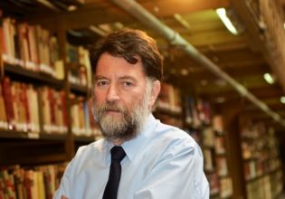 Φίλιππος Τσιμπόγλου: Πέθανε ο γενικός διευθυντής της Εθνικής Βιβλιοθήκης