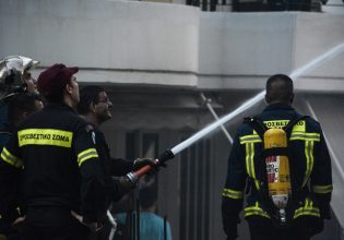 Ίλιον: Φωτιά σε διαμέρισμα – Απεγκλωβίστηκαν πέντε άτομα