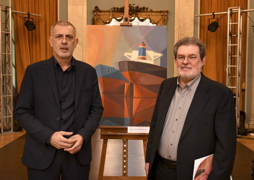 Ο Δήμαρχος Πειραιά Γιάννης Μώραλης στα εγκαίνια της έκθεσης ζωγραφικής του Γιάννη Μίχα «από σκουριά κι αλμύρα»