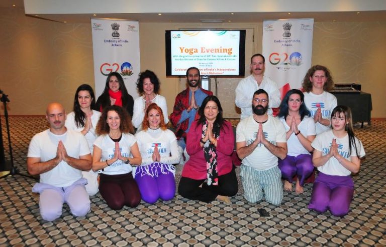 «Απόγευμα Γιόγκα» για την ινδή υφυπουργό Εξωτερικών στην Αθήνα