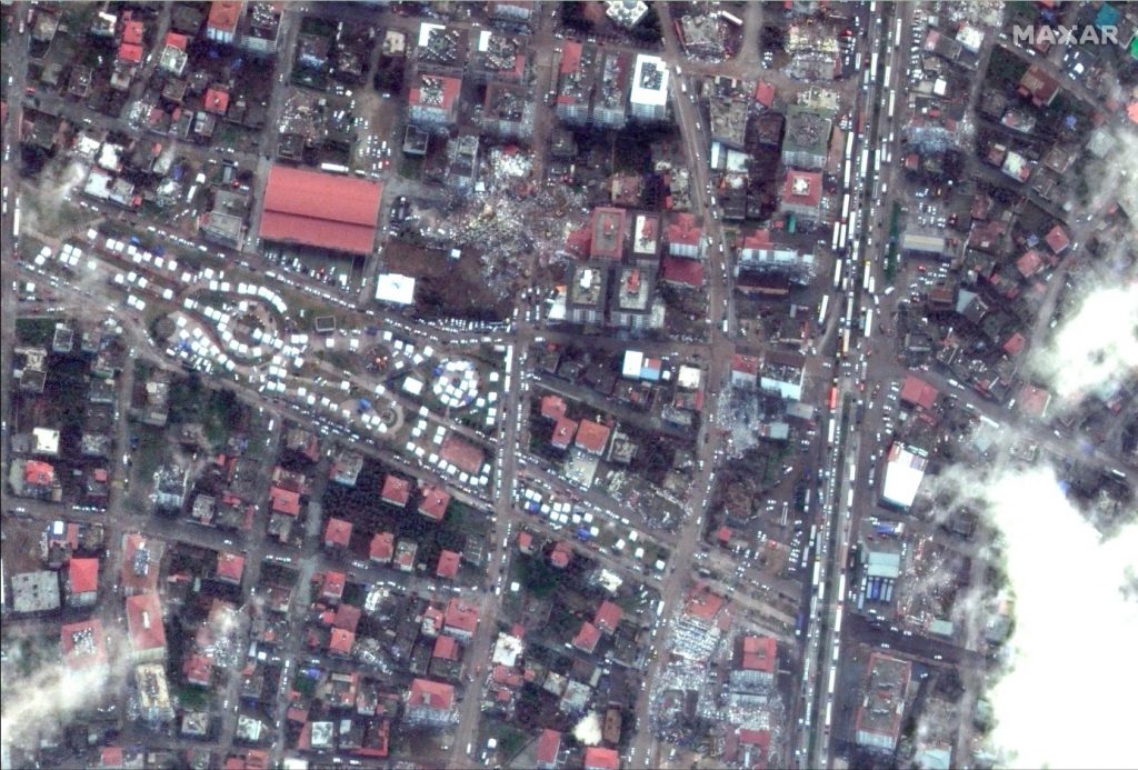 Σεισμός: Σοκάρουν οι δορυφορικές εικόνες – Πριν και μετά το χτύπημα του Εγκέλαδου στην Τουρκία